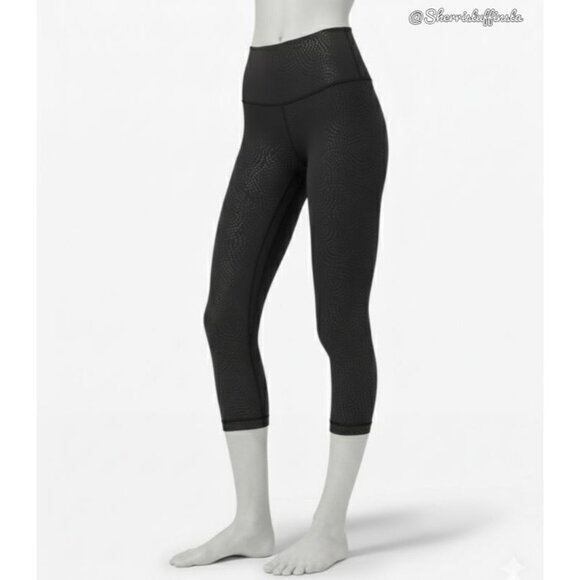 EXCELLENT Lululemon Align Crop 21" Leggings Emboss Black Nulu Yoga Pants Size 4 - Picture 1 of 9